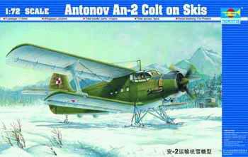 Antonov An-2M Colt mit Kufen