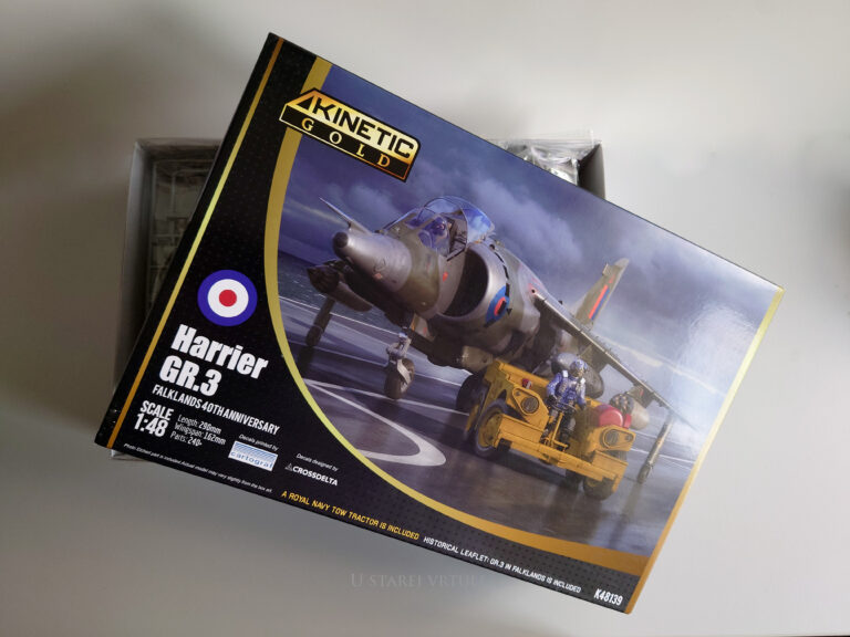 Harrier GR.3 Falklands 40th Anniversary (includes Royal Navy Tow Tractor) 1/48