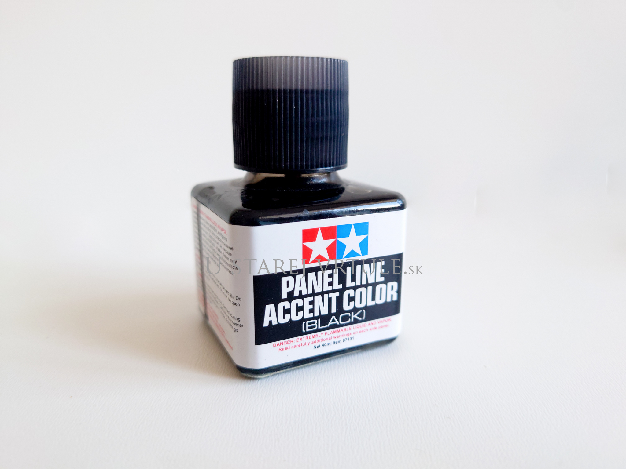 Panel Line Accent Color (Black)