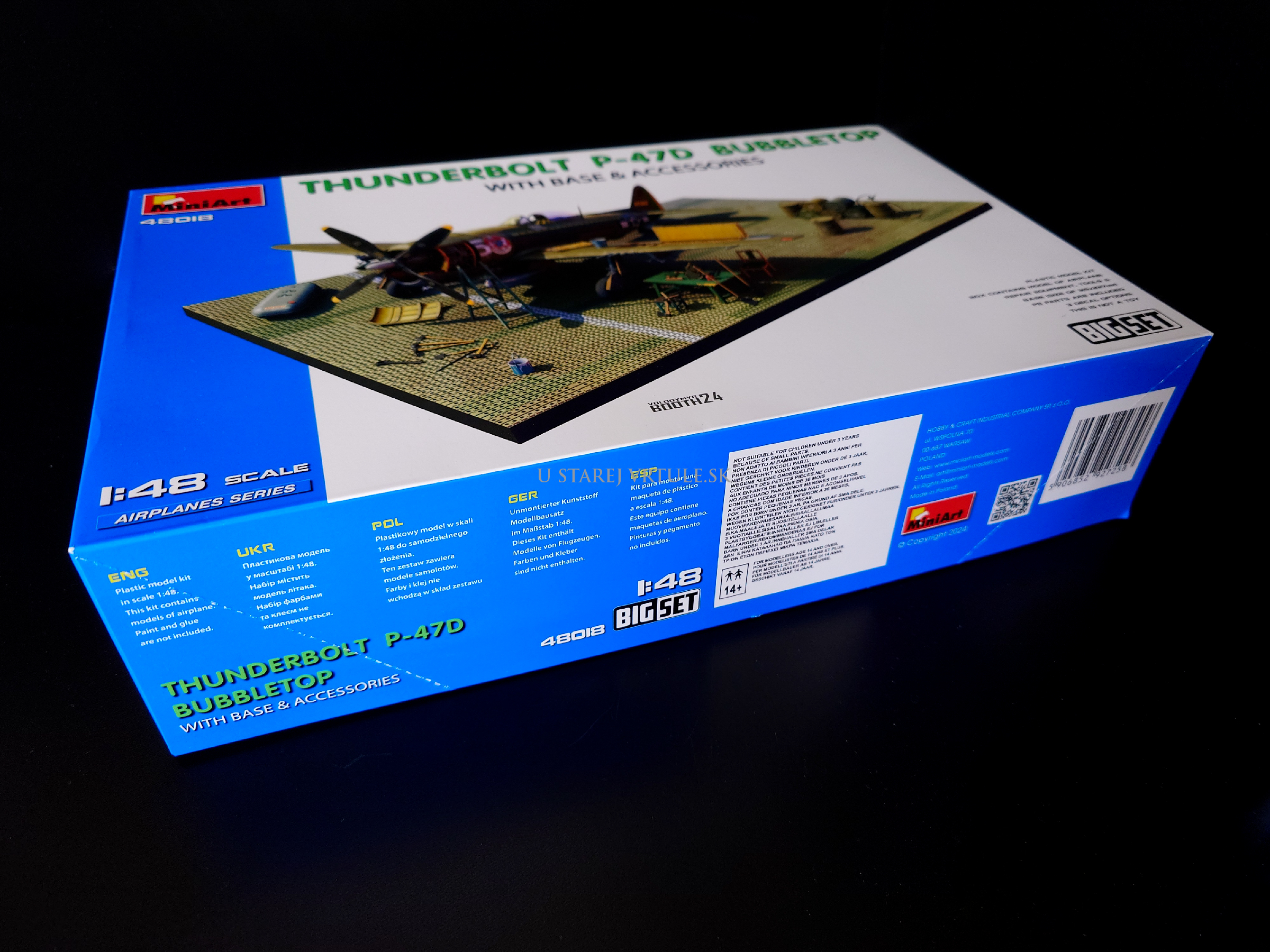 Thunderbolt P-47D Bubbletop WITH BASE & ACCESSORIES BIG SET 1/48
