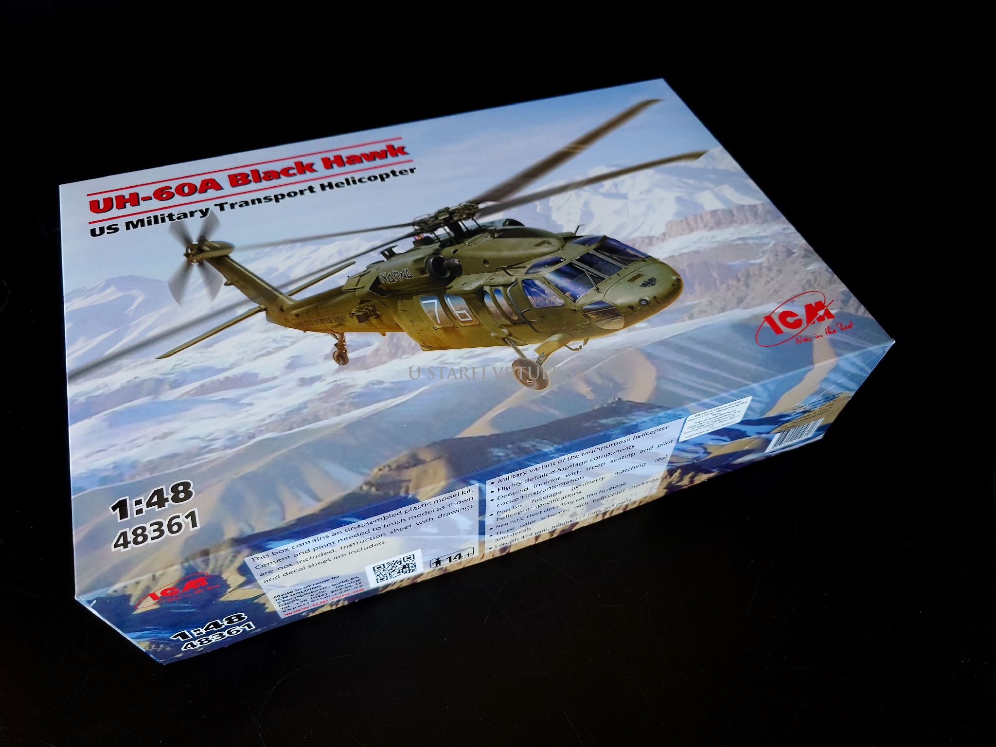 UH-60A Black Hawk US Military Transport Helicopter 1/48