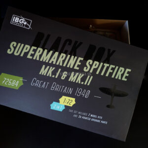 Supermarine Spitfire Mk.I & Mk.II (2 kits) 1/72 - Image 1