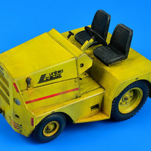 UNITED TRACTOR GC-340/SM340 tow tractor - Image 2