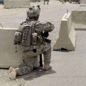 Modern concrete road barriers - Image 3