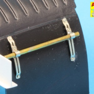 Track fender holders - Image 5