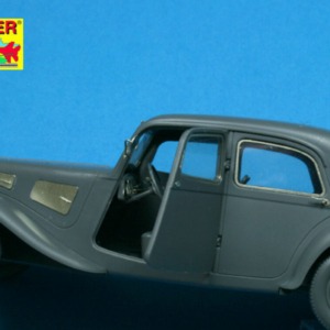 Citroen 11CV - Image 8
