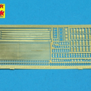 Soviet WW II infantry accessories - Image 2