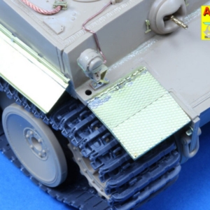 Fenders and exhaust covers for Tiger I (for early model in Africa) - Image 2