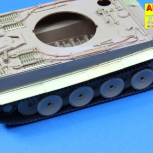 Fenders and exhaust covers for Tiger I (for early model in Africa) - Image 6
