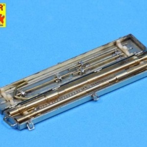 Flak  38  barrels with storage box - Image 11
