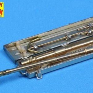 Flak  38  barrels with storage box - Image 12