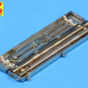 Flak  38  barrels with storage box - Image 3