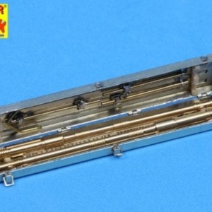 Flak  38  barrels with storage box - Image 7