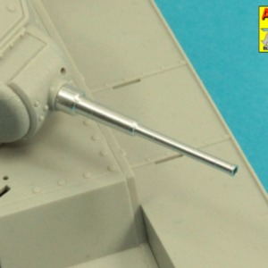 Main Armament for Soviet Heavy Tank SMK  1x76,2mm L-11,  1x45mm M1932, - Image 8