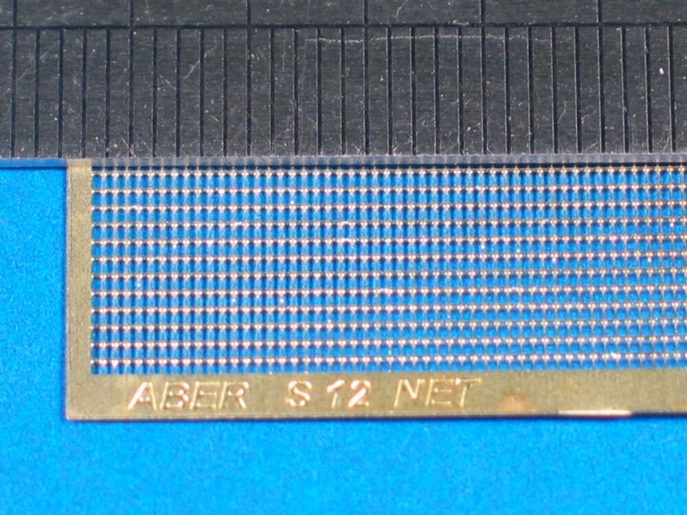 Nets and drilled plates ( 18 models -80x45mm )