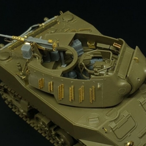 U.S.Howitzer Motor Carriage M8 (Tamiya kit) - Image 6