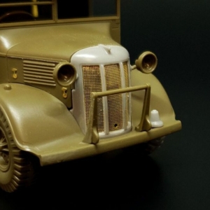 British 2-Ton 4x2 Ambulance (Austin K2) FRONT GRILL for Tamiya - Image 2