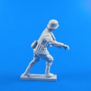 German WWII Motocycle Rider (pushing his machine)for Tamiya BMW kit - Image 3