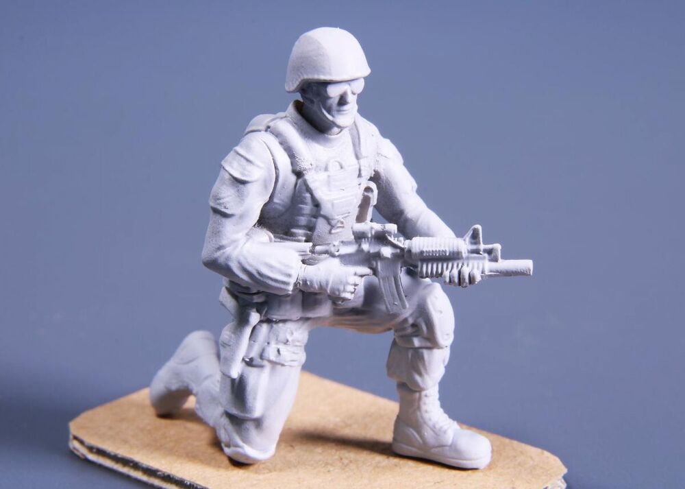 Kneeling Soldier(on right knee),US Army Infantry Squad 2nd Division