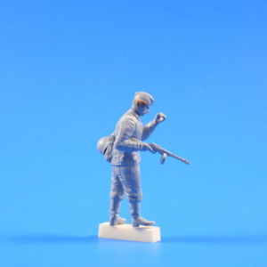Soviet Soldier with Machinegun (1Fig.) - Image 2
