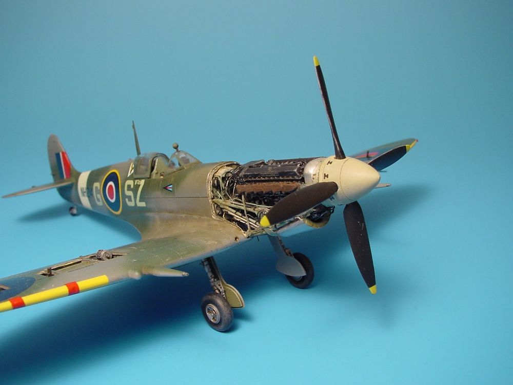 Spitfire Mk. IX detail engine set